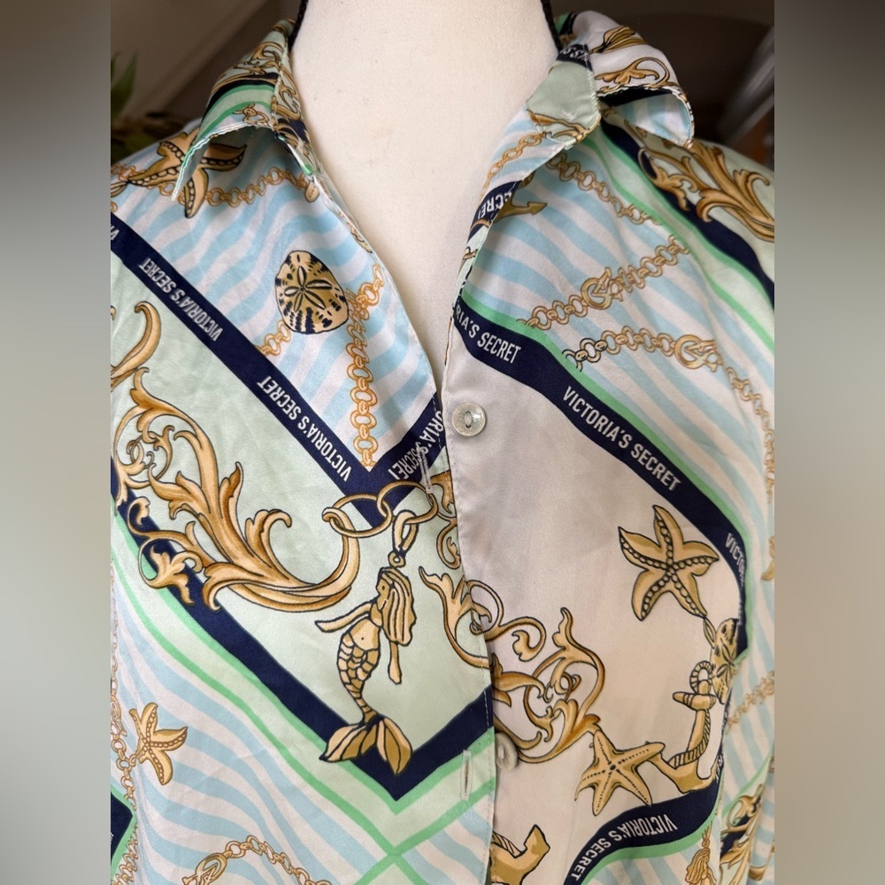VICTORIAS SECRET size medium, long sleeve ladies pajama top very good condition - Picture 5 of 8
